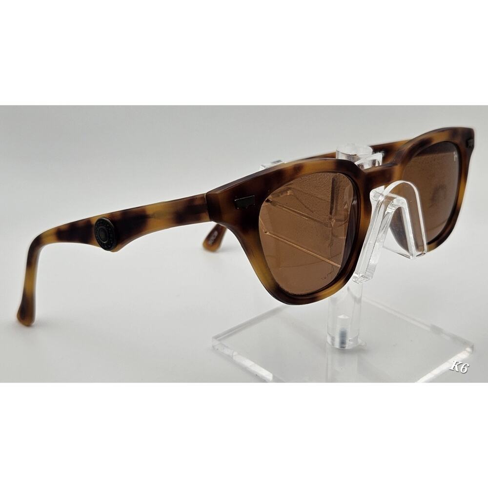 Vintage Levi’s Bausch & Lomb Tortoise Sunglasses USA Authentic Retro Frames